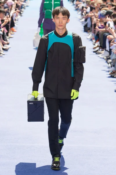 Look 41
